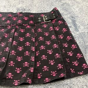 Y2K goth skull mini skirt TRIPP NYC